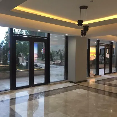 Rose Luxury Apartment Mamaia